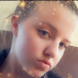 Meet your Posher, Selena